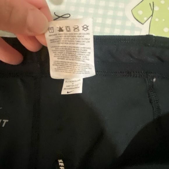 Nike women’s running short leggings black size medium - Picture 11 of 12